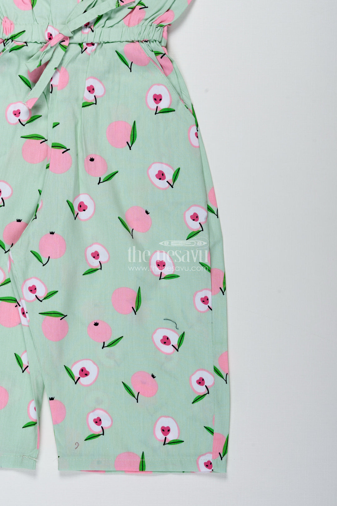 The Nesavu Girls Jumpsuit Girls Floral Cotton Jumpsuit for Summer Playdates and Casual Outings Nesavu Nesavu Girls Floral Cotton Jumpsuit Light Green Sleeveless Summer Wear Headband