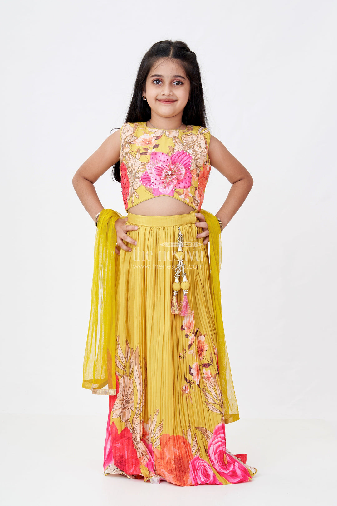 The Nesavu Girls Lehenga Choli Girls Floral Lehenga Set for Wedding with Embroidered Sleeveless Blouse and Dupatta Nesavu Girls Floral Printed Wedding Lehenga Set Embroidered Blouse Dupatta | The Nesavu
