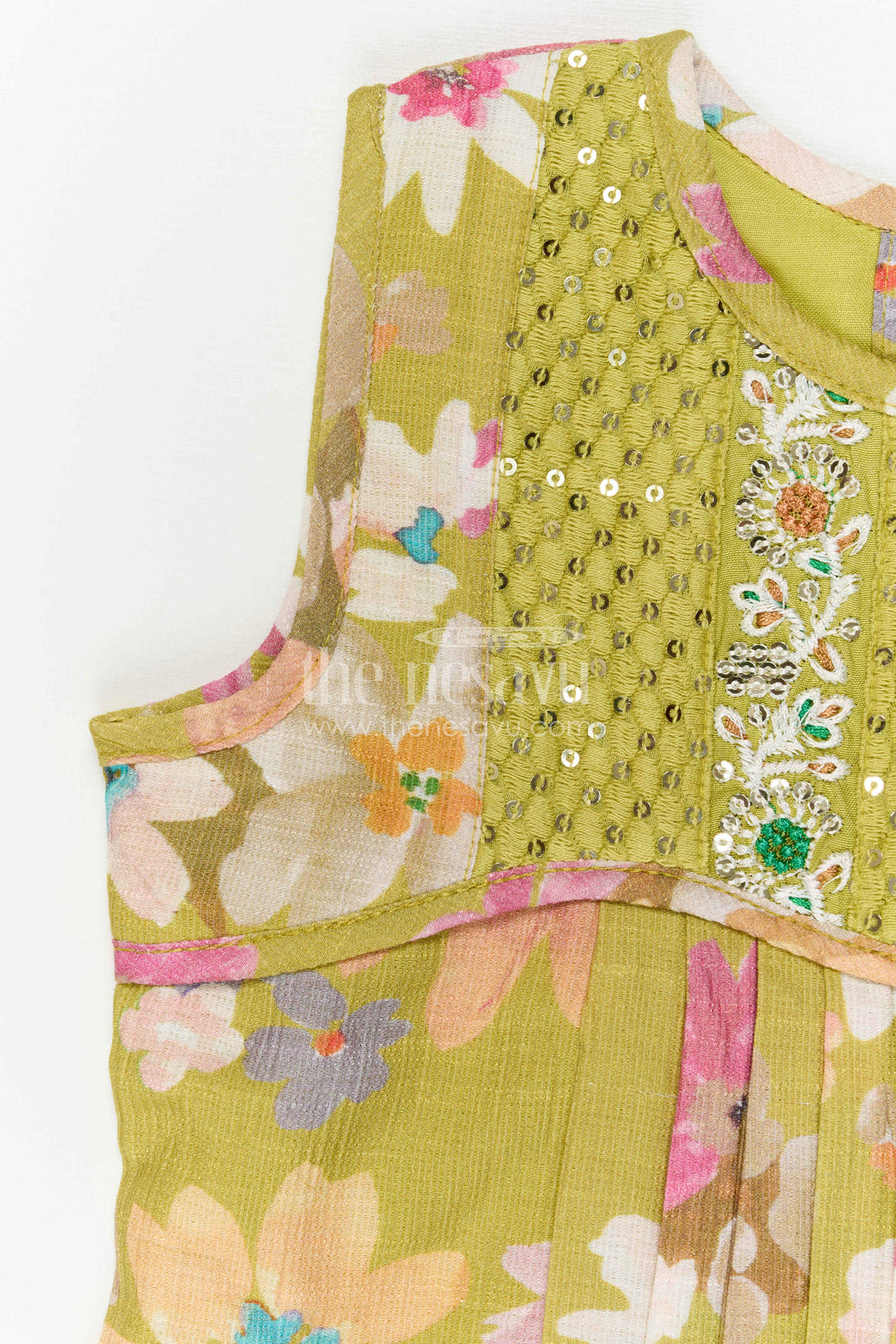 The Nesavu Girls Cotton Frock Girls Frock for Festive Gatherings and Traditional Day Outings Nesavu Nesavu Girls Cotton Frock For Festive Gatherings And Traditional Outings With Vibrant Digital Print Design