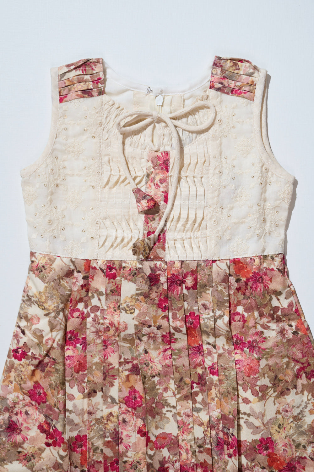 The Nesavu Girls Cotton Frock Girls Frock Suit Simple in Cotton Blend with Vintage Floral Print and Pleated Design Nesavu Girls Frock Suit Simple Cotton Blend Vintage Floral Print Pleated Design | The Nesavu