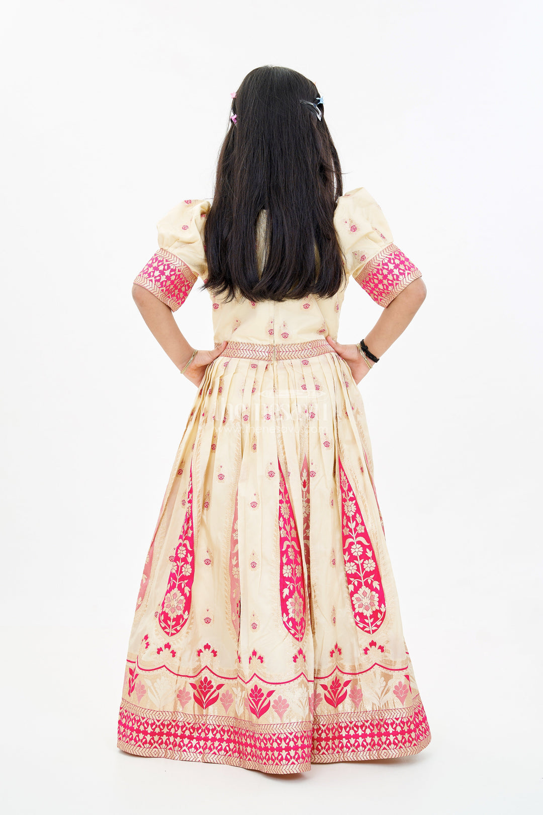 The Nesavu Girls Silk Gown Girls Gold Silk Gown with Banarasi Jacquard Kali Pattern and Puff Sleeves for Grand Occasions Nesavu Girls Gold Silk Gown Banarasi Jacquard Kali Pattern Elegant Puff Sleeves | The Nesavu