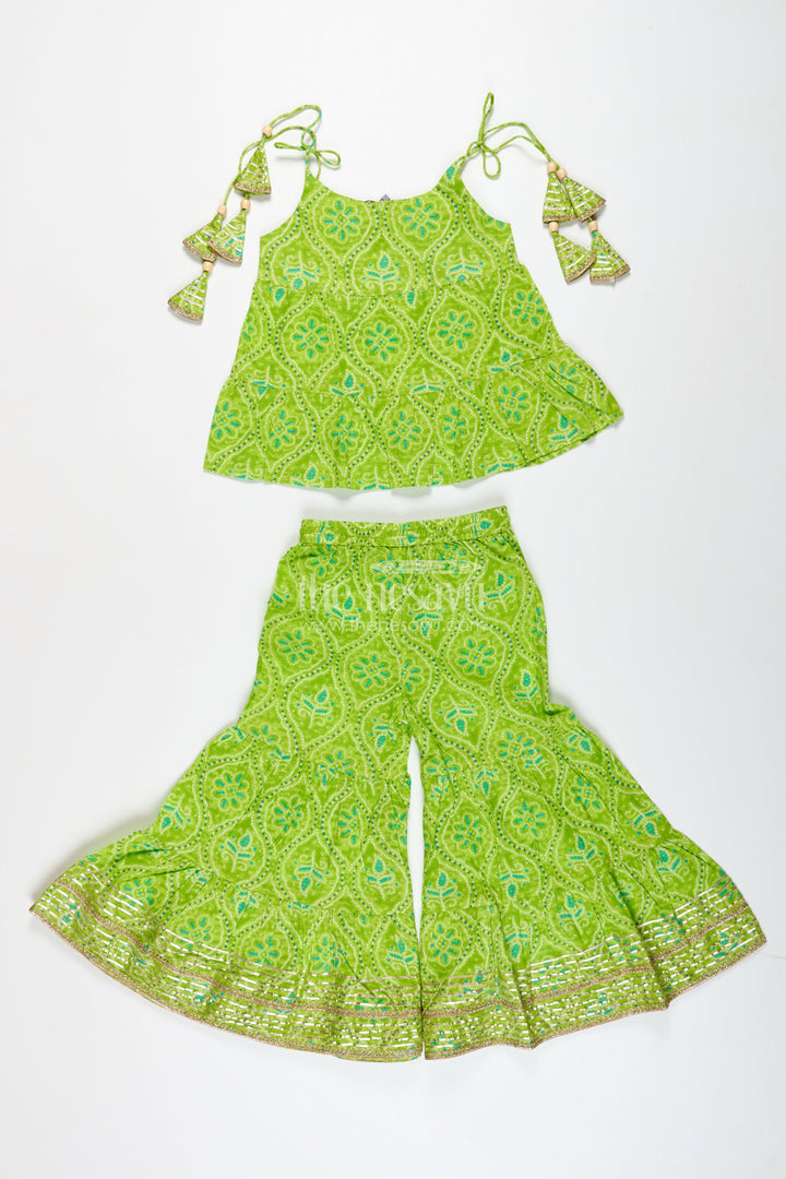 The Nesavu Girls Casual Set Girls Green Halter Top with Ethnic Printed Skirt for Festive Occasions Nesavu Nesavu Green Cotton Ethnic Skirt Set Girls Printed Halter Top Lace Hem