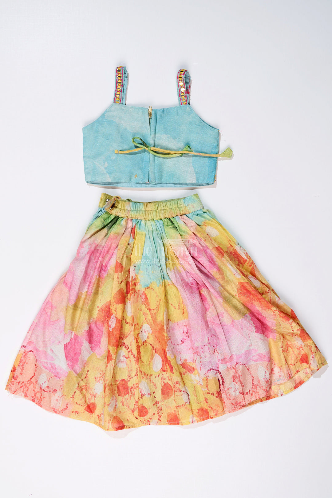 The Nesavu Girls Lehenga Choli Girls Green Lehenga for Reception with Shimmer Embroidery and Digital Printed Flair Nesavu Girls Green Lehenga Reception Mirror Work Embroidery Digital Print | The Nesavu