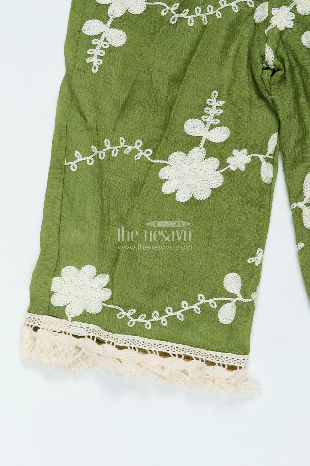 The Nesavu Girls Co-Ord Sets Girls Green Sharara Set In Cotton with Thread Embroidery for Festive Days Nesavu Nesavu girls green cotton sharara set thread embroidery  ideal festive occasions ethnic events