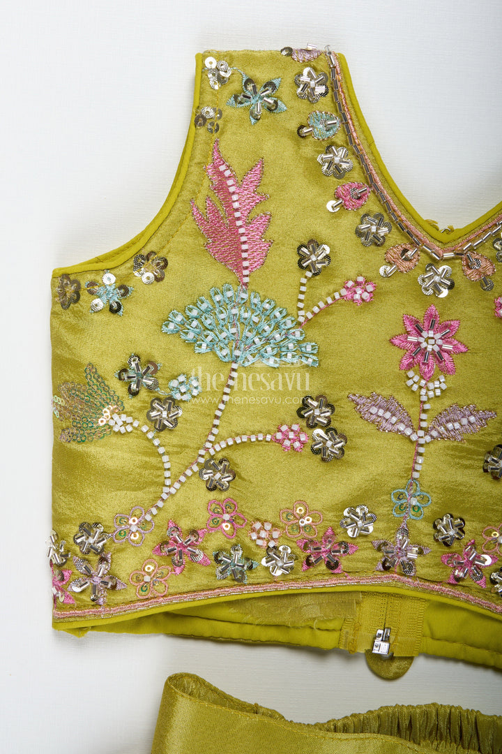 The Nesavu Girls Lehenga Choli Girls Lehenga Choli for Wedding Wear Embroidered Georgette Festive Outfit for Kids Nesavu Nesavu Girls Green Embroidered Lehenga Choli Festive Outfit Temple Visits Weddings