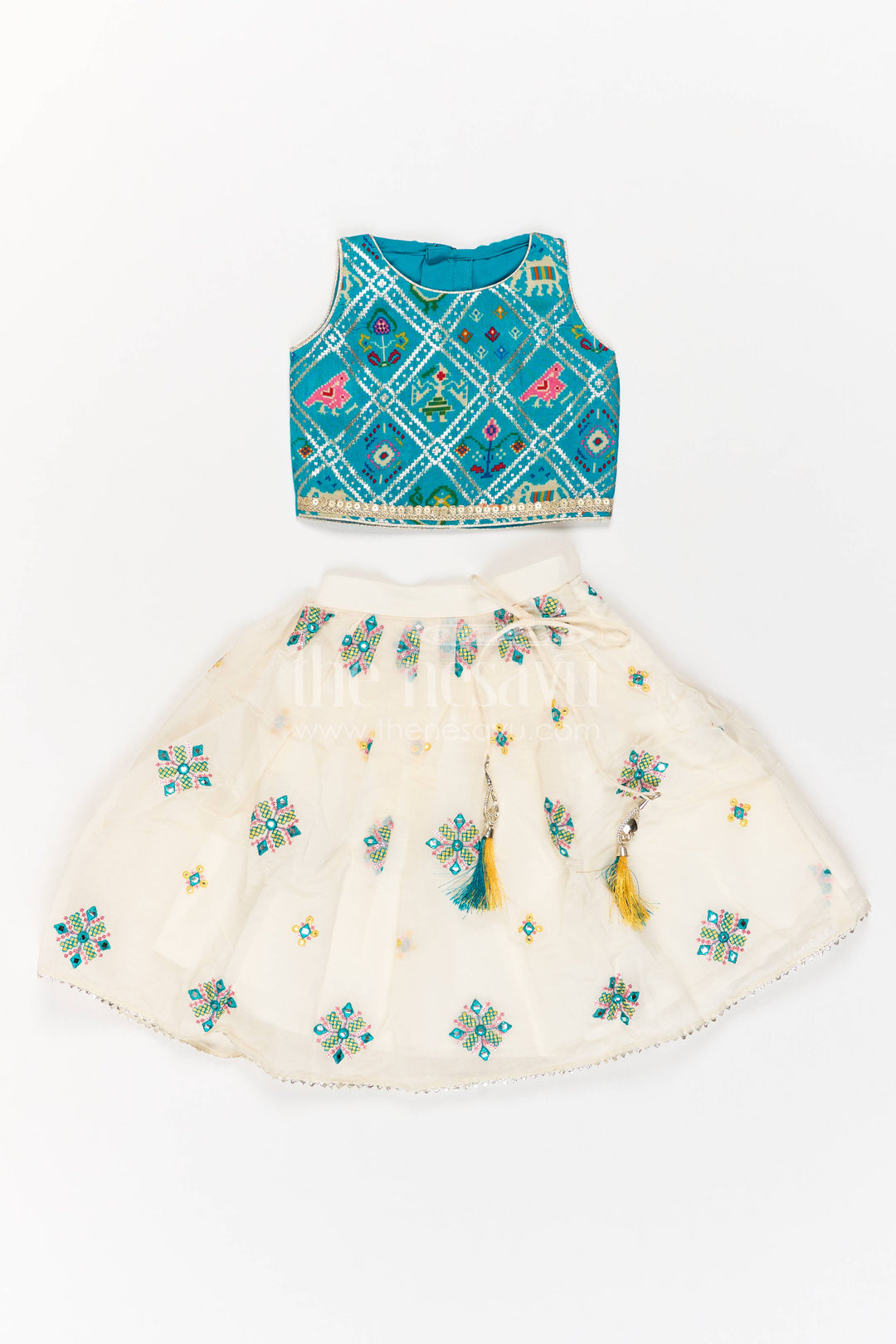 The Nesavu Girls Lehenga Choli Girls Lehenga Choli in Turquoise with Thread Embroidery Nesavu Nesavu Girls Lehenga Choli In Turquoise For Family Functions