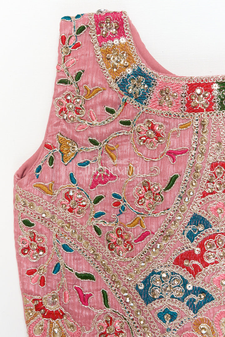 The Nesavu Girls Lehenga Choli Girls Lehenga Choli with Flared Skirt and Traditional Dupatta Nesavu Nesavu traditional lehenga choli set girls dupatta