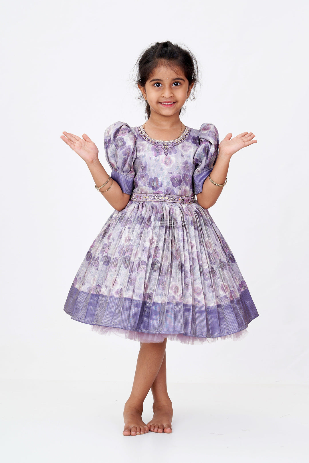 The Nesavu Silk Frock Girls Light Purple Colour Frock with Floral Digital Print and Puff Sleeves for Festive Wear Nesavu 16 (1Y) / Purple SF977A-16 Girls Light Purple Colour Silk Frock Floral Digital Print Puff Sleeves Festive Wear | The Nesavu