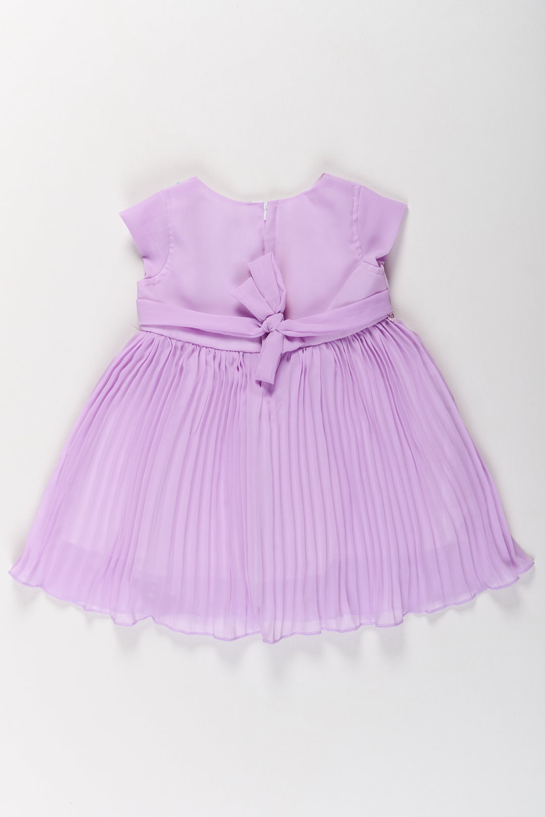 The Nesavu Girls Fancy Party Frock Girls Poly Georgette Fancy Party Frock in Lavender with Floral Appliqué Nesavu Girls Fancy Wedding Frock Lavender Poly Georgette Floral Appliqu | The Nesavu