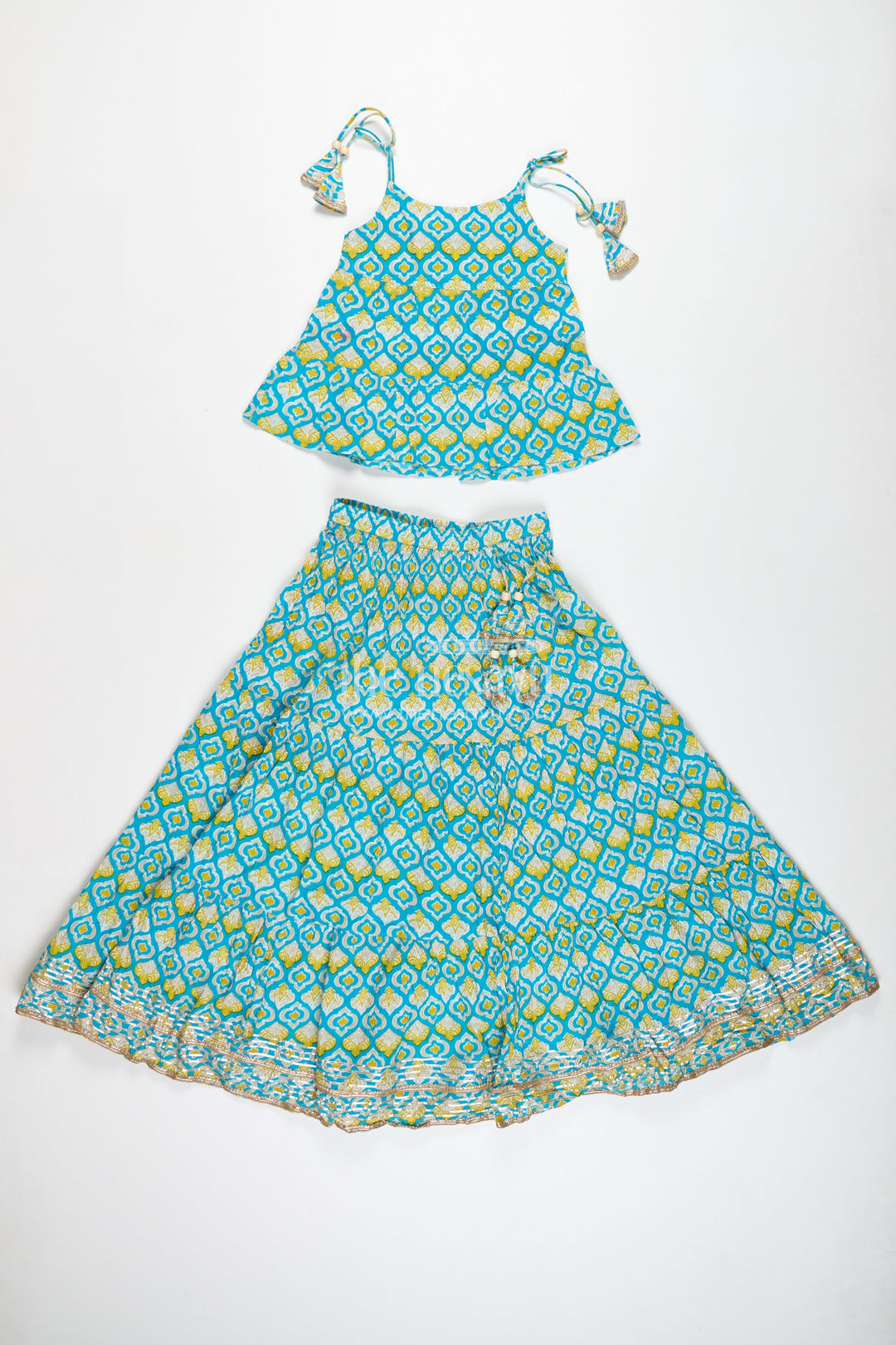 The Nesavu Girls Lehenga Choli Girls Printed Cotton Lehenga Choli with Ruffle Hem and Tassel Belt Nesavu Nesavu Girls Cotton Lehenga Choli Printed Ruffle Skirt Tassel Belt