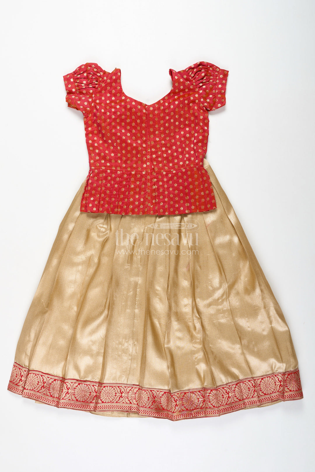 The Nesavu Pattu Pavadai Girls Red and Gold Traditional Gown for Weddings and Temple Visits Nesavu 24 (5Y) / Red GPP319B-24 Nesavu Red Gold Semi Banaras Traditional Gown Girls Perfect Weddings Pujas