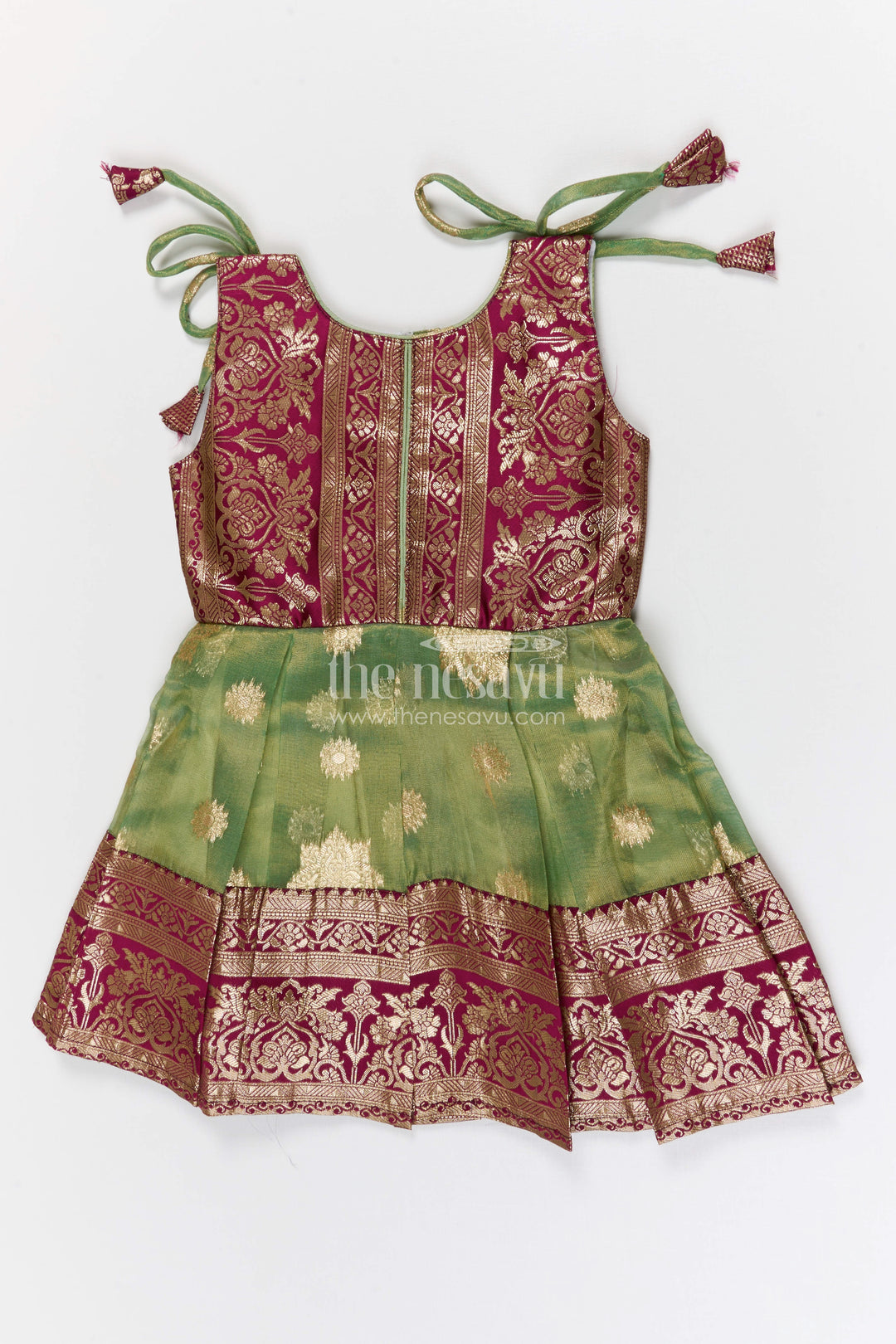 The Nesavu Silk Frock Girls Silk Frock for Festive Weddings and Celebrations Nesavu 16 (1Y) / Green / Silk Blend SF1130A-16 Nesavu girls blend silk frock with tissue bottom for festive weddings