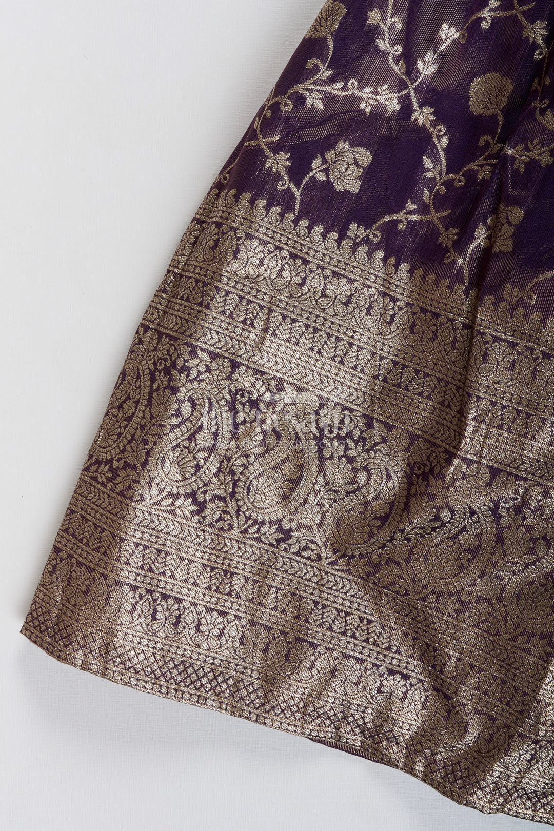The Nesavu Girls Silk Gown Girls silk gown for weddings and traditional family celebrations Nesavu Nesavu girls silk gown zari border weddings festive events traditional celebrations