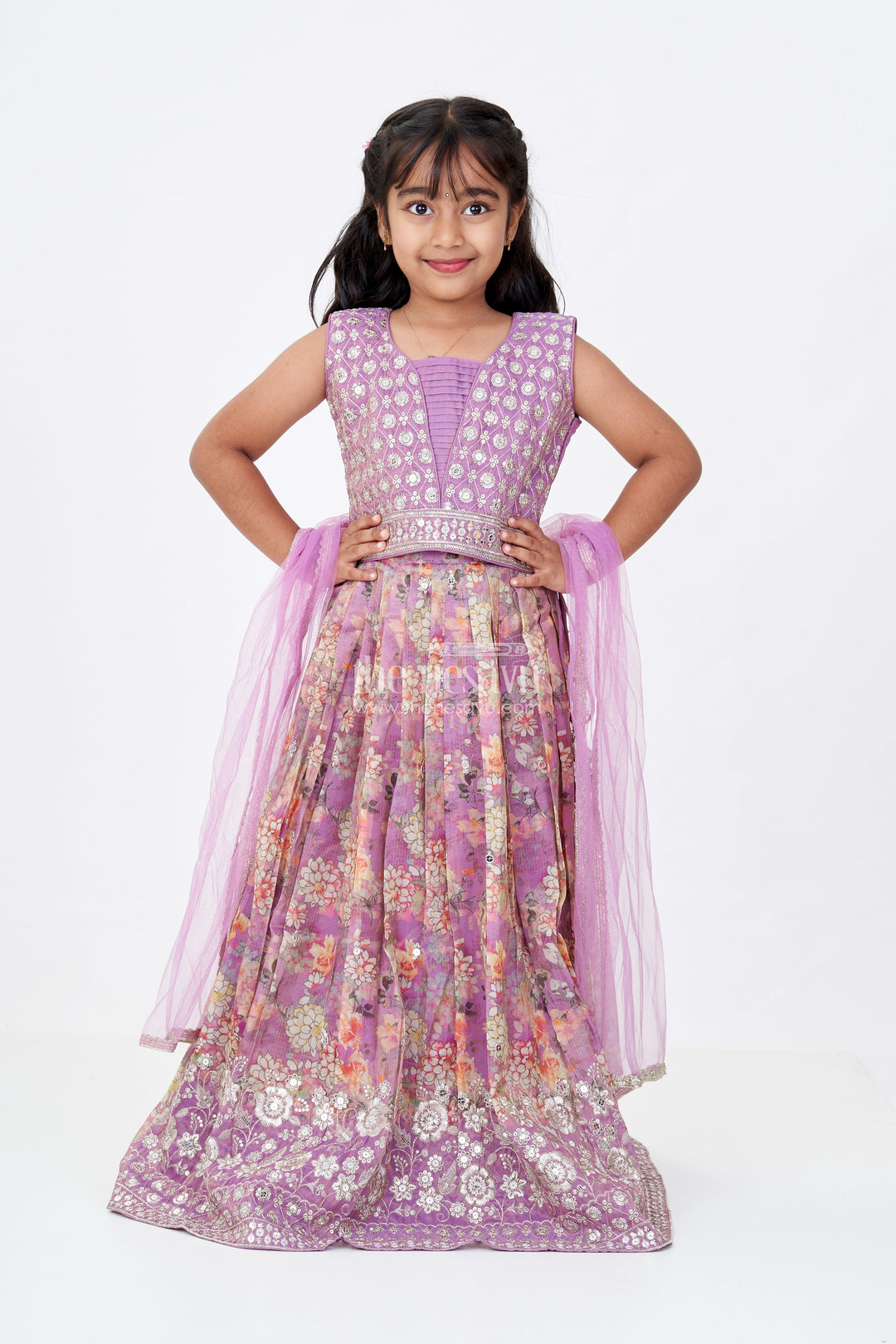 The Nesavu Girls Lehenga Choli Girls Simple Lehenga for Reception in Lavender with Floral Digital Prints and Mirror Work Nesavu 24 (5Y) / Purple GL578A-24 Girls Digital Floral Simple Lehenga Reception Mirror Work Choli | The Nesavu