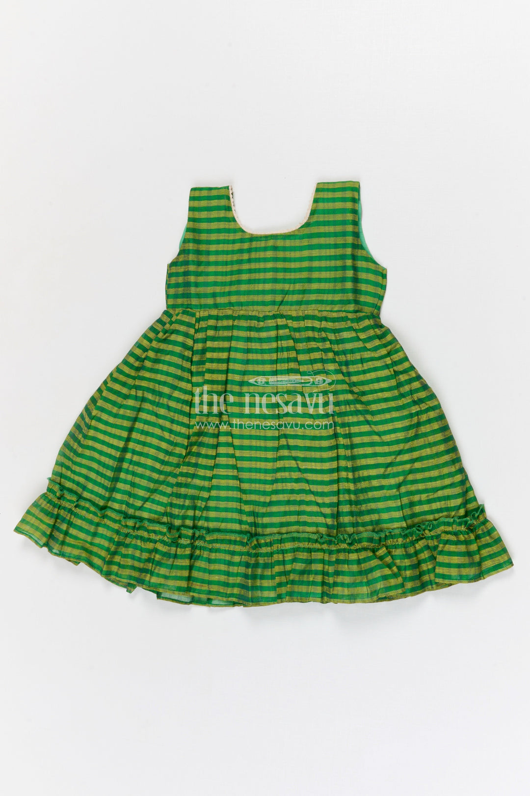 The Nesavu Girls Cotton Frock Girls Sleeveless Cotton Dress for Playdates and Outings Nesavu 12 (3M) / Multicolor / Cotton GFC2121A-12 Nesavu Girls Sleeveless Cotton Dress For Playdates Casual Outings And Summer Comfort