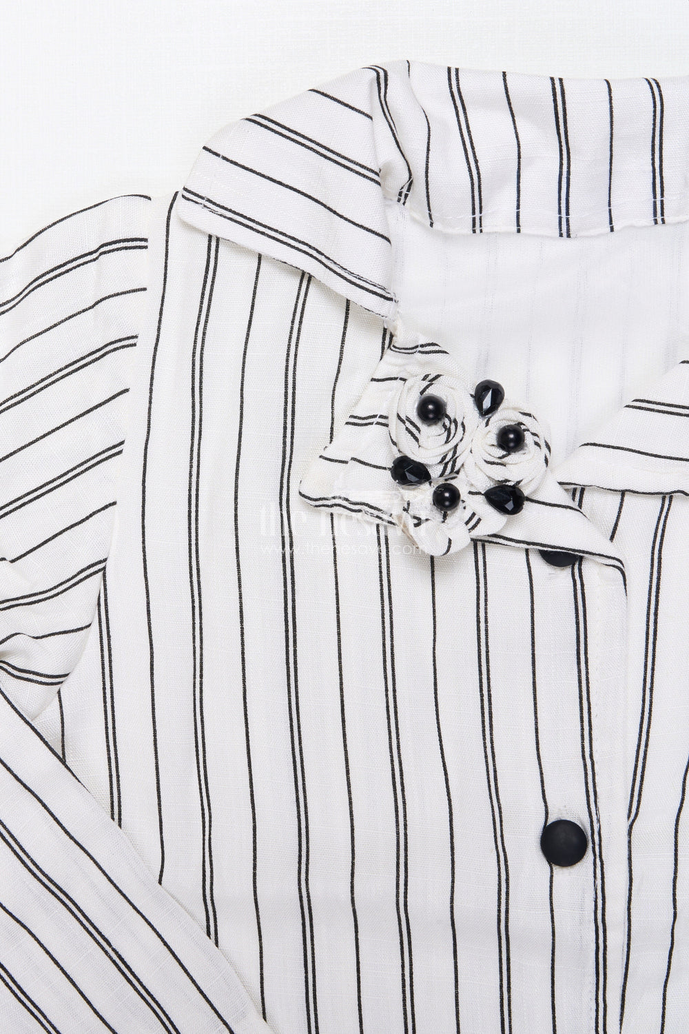 The Nesavu Girls Co-Ord Sets Girls Striped Co-Ord Set for School Programs and Casual Ethnic Wear Nesavu Nesavu girls striped cotton co-ord set floral brooch school ethnic wear casual events