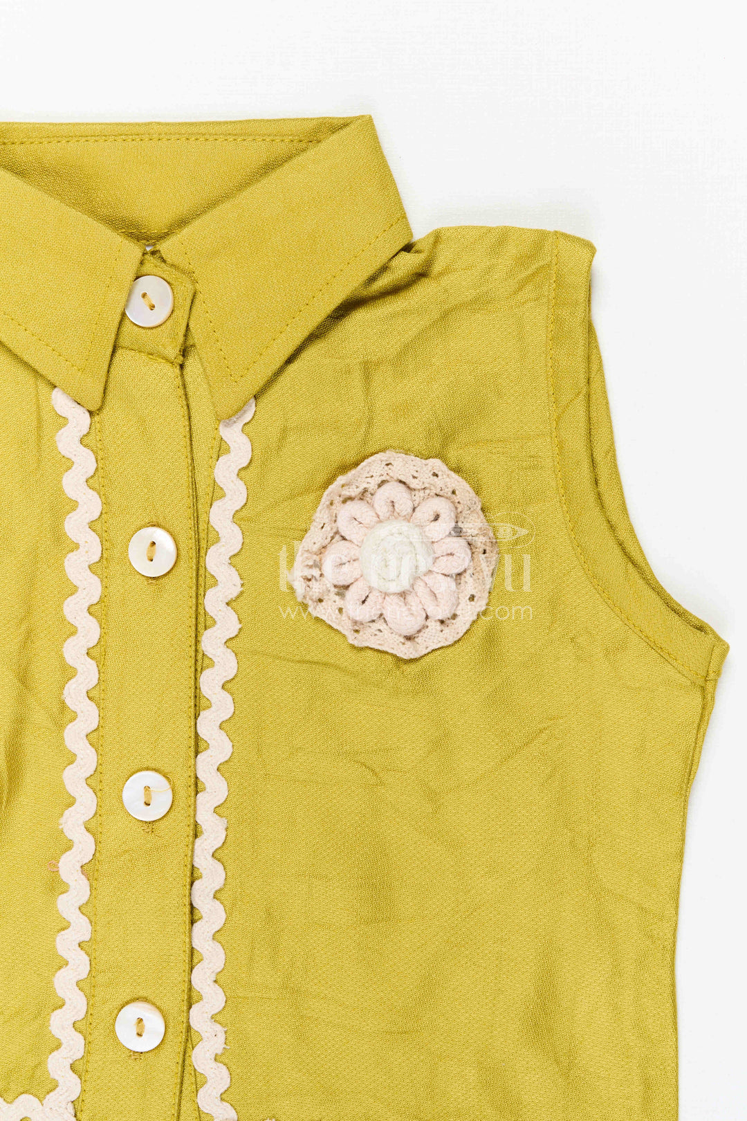 The Nesavu Girls Co-Ord Sets Girls Stylish Bubble Crepe Co-ord Set for Summer Outings and Casual Celebrations Nesavu Nesavu girls bubble crepe co-ord set for summer outings casual wear and stylish kids fashion