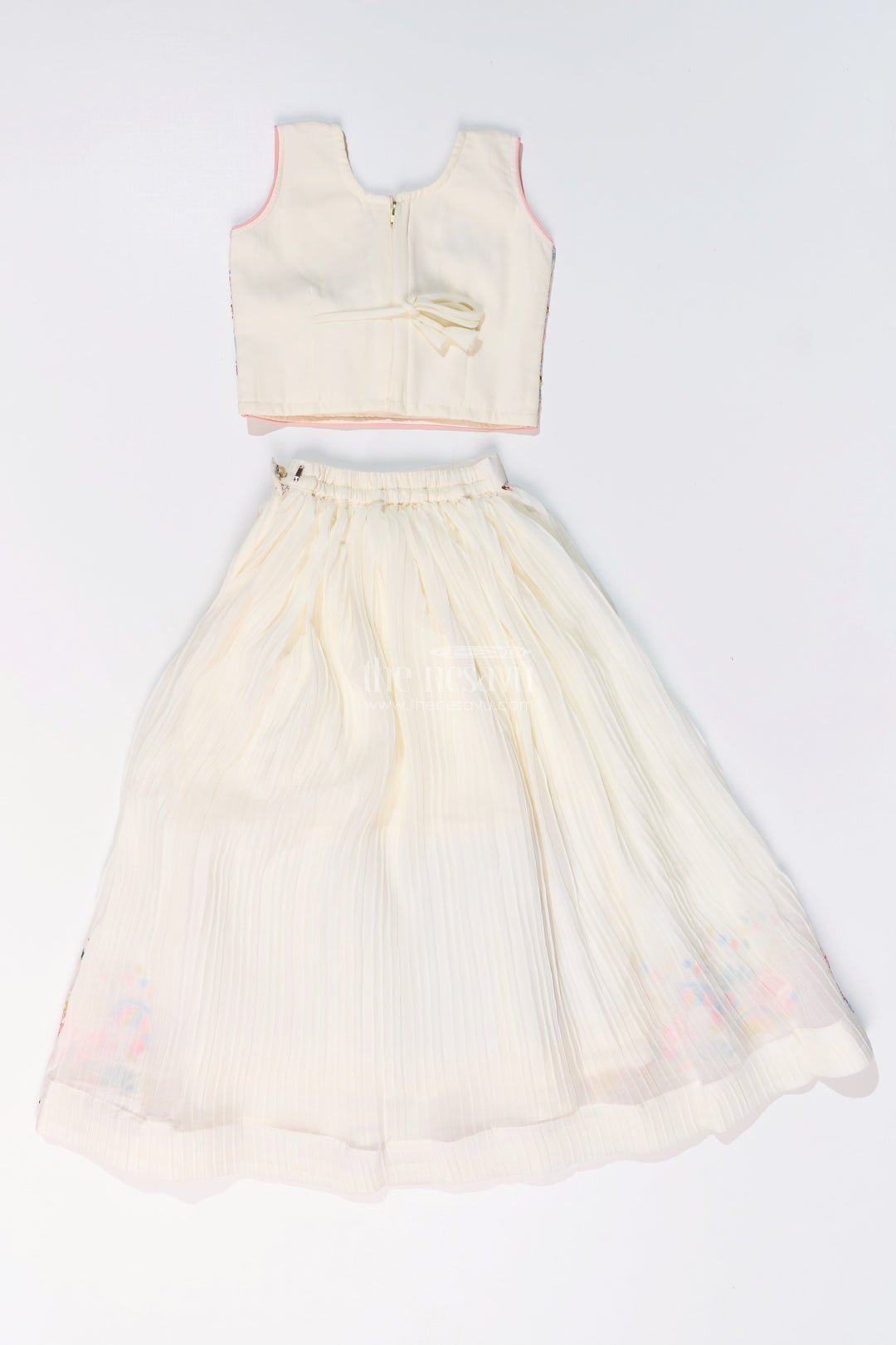 The Nesavu Girls Lehenga Choli Girls Stylish Lehenga Choli Design with Intricate Embroidery and Sequin Accents for Grand Occasions Nesavu Girls Stylish Lehenga Choli Design Embroidery Sequins Festive Wedding Wear | The Nesavu