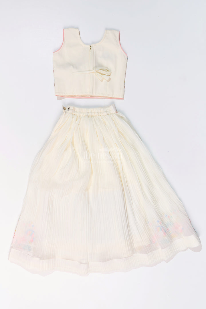 The Nesavu Girls Lehenga Choli Girls Stylish Lehenga Choli Design with Intricate Embroidery and Sequin Accents for Grand Occasions Nesavu Girls Stylish Lehenga Choli Design Embroidery Sequins Festive Wedding Wear | The Nesavu