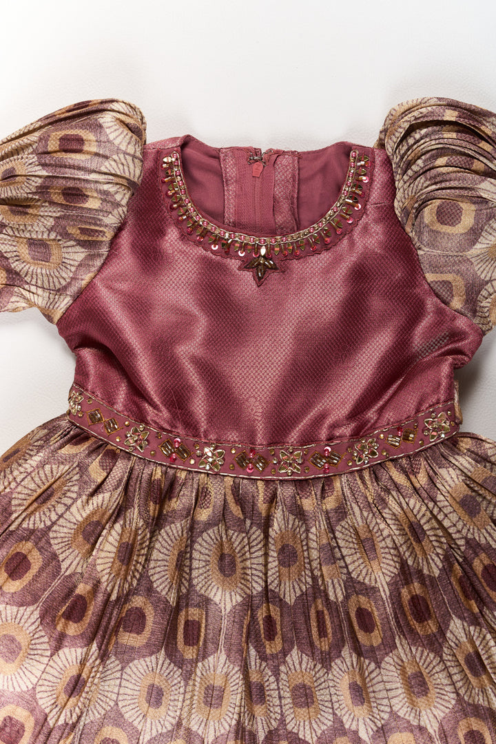 The Nesavu Silk Frock Graceful Girls Peach Organza Printed Fancy Frock with Puff Sleeves and Flared Hem Nesavu Girls Peach Organza Printed Fancy Frock Puff Sleeves Flared Hem | The Nesavu