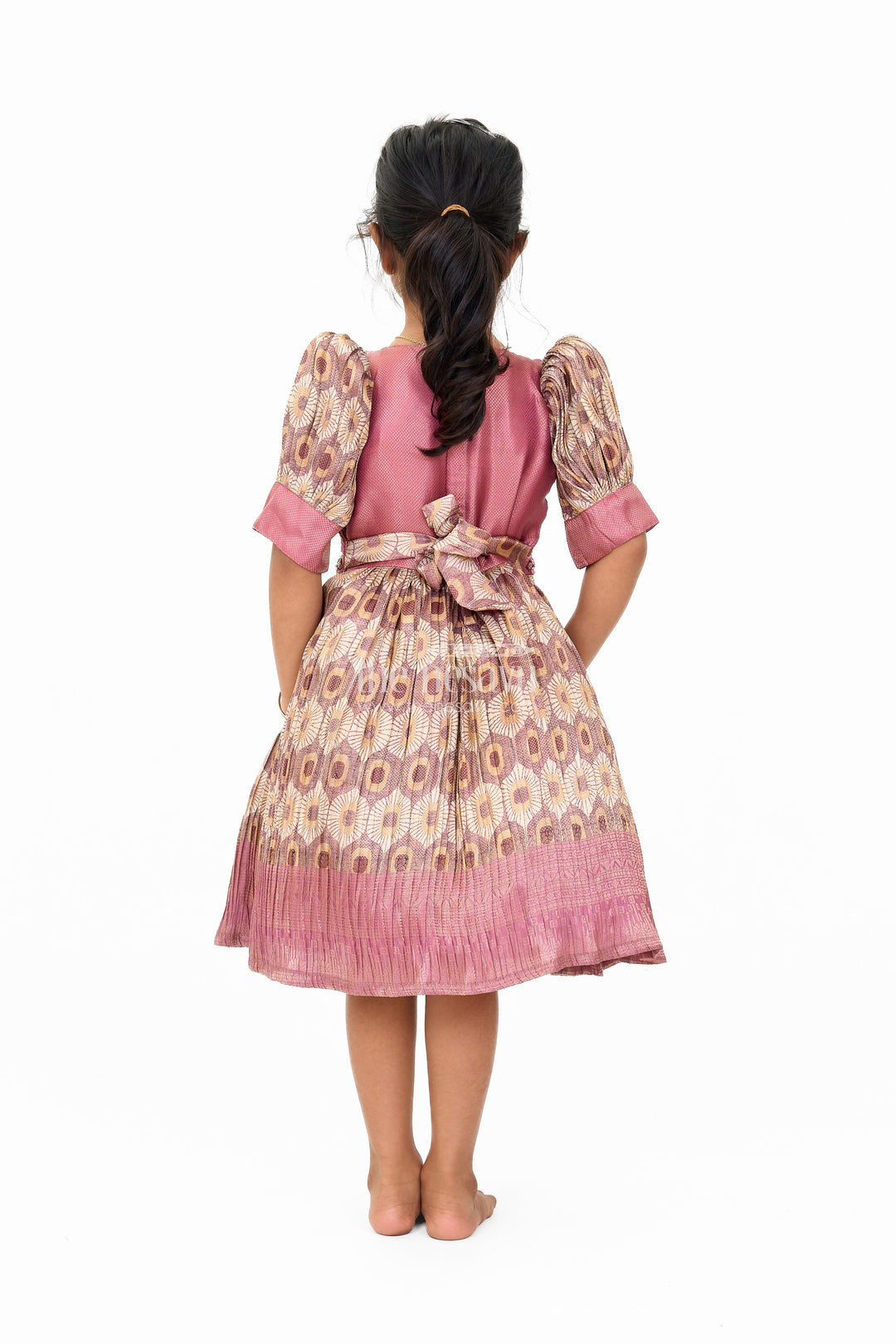 The Nesavu Silk Frock Graceful Girls Peach Organza Printed Fancy Frock with Puff Sleeves and Flared Hem Nesavu Girls Peach Organza Printed Fancy Frock Puff Sleeves Flared Hem | The Nesavu