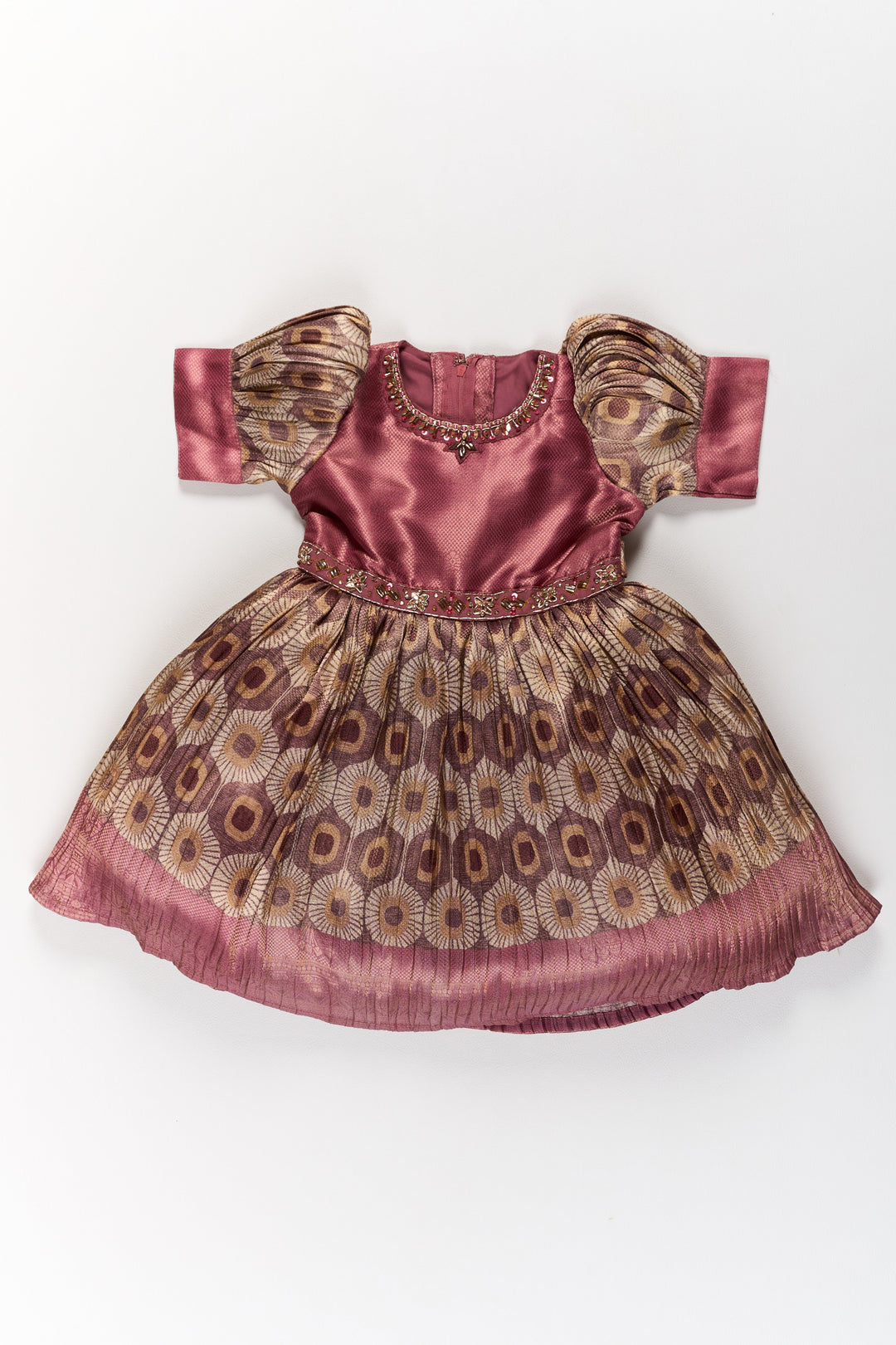 The Nesavu Silk Frock Graceful Girls Peach Organza Printed Fancy Frock with Puff Sleeves and Flared Hem Nesavu Nesavu Girls Peach Organza Printed Fancy Frock Puff Sleeves Flared Hem