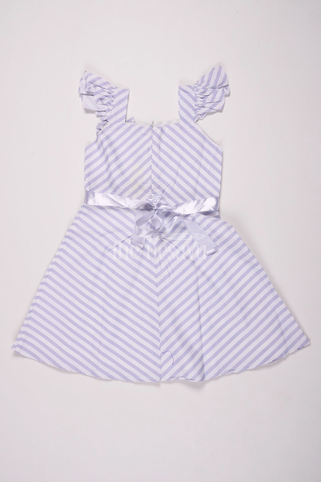 The Nesavu Baby Cotton Frocks Gray Striped Cotton Frock with Cap Sleeves and Bow Nesavu Gray Striped Cotton Frock with Cap Sleeves and Bow - Nesavu