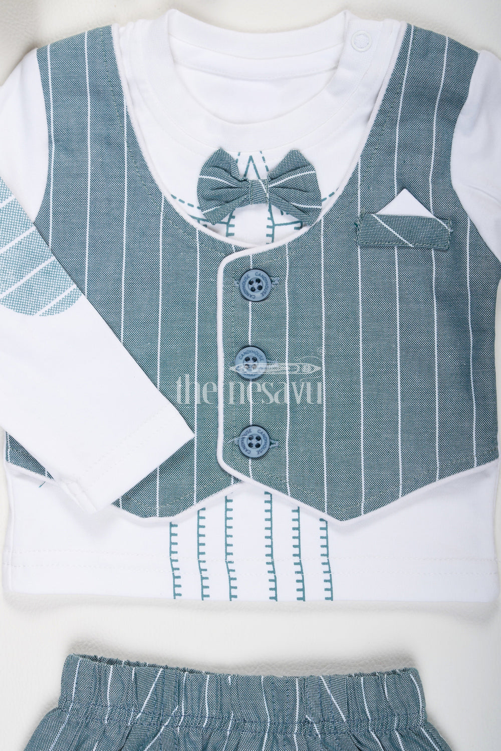 The Nesavu Boys Casual Set Green Boys Waistcoat and Pant Set with FullSleeve TShirt Nesavu Green Boys' Waistcoat and Pant Set with Full-Sleeve T-Shirt - Nesavu