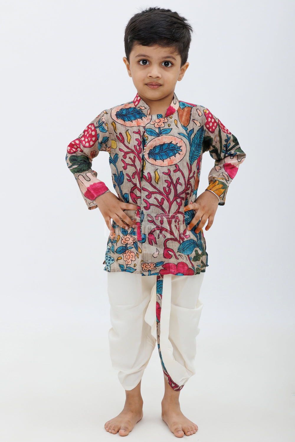 The Nesavu Boys Dothi Set Grey Kalamkari Painting Inspired Viscose Silk Kurta Dhoti Set Nesavu 12 (3M) / Gray BES564D-12 Grey Kalamkari Painting Inspired Kurta Dhoti Set for Boys - Nesavu