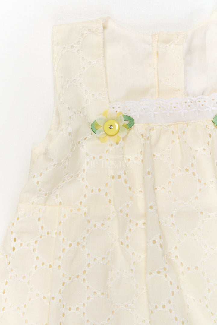 The Nesavu Baby Cotton Frocks Hakoba Frock with Bloomers for Baby Girl’s First Birthday or Outing Nesavu Nesavu hakoba frock with bloomers for baby girl’s birthday, gifting or special milestones