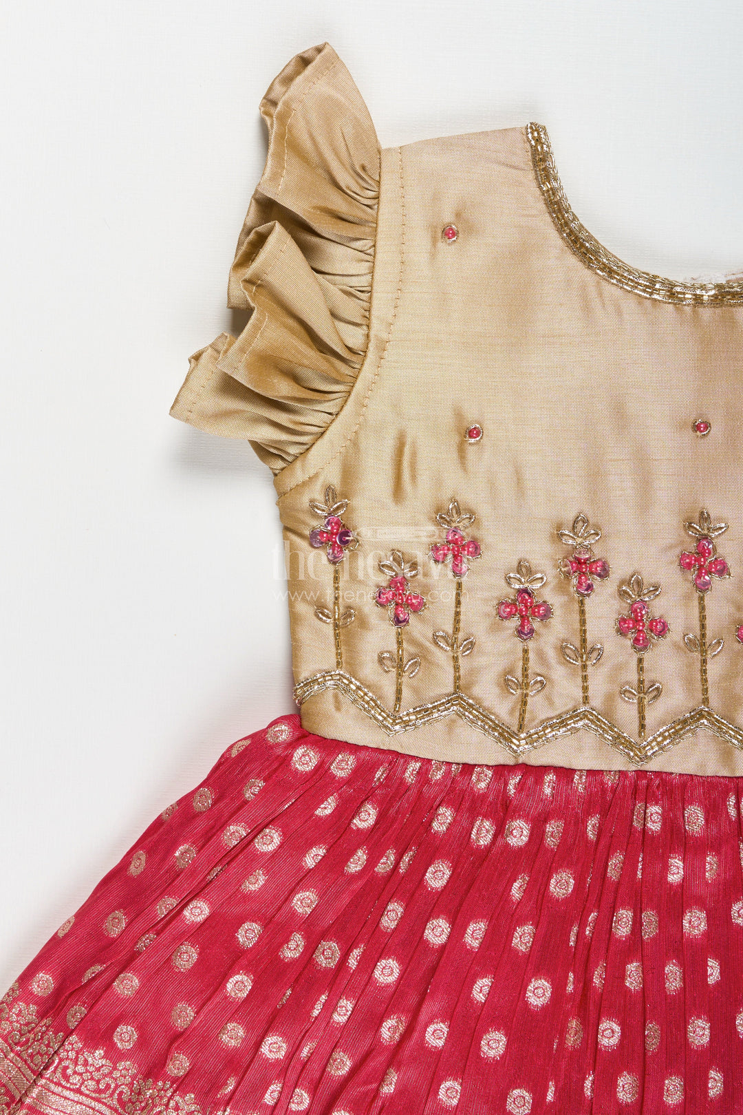 The Nesavu Silk Frock Infant Girl Red Silk Frock with Golden Tissue Flare and Puff Sleeves Nesavu Nesavu Baby Girl Red Silk Frock With Golden Tissue Flare Ethnic Festive Dress