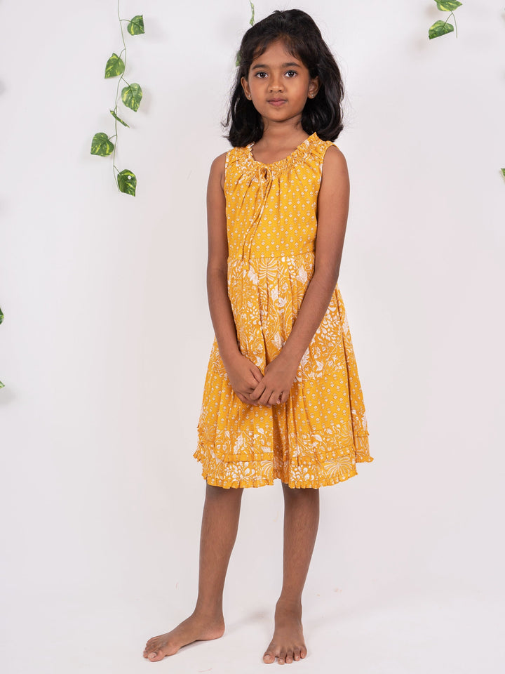 The Nesavu Girls Cotton Frock Jaipur Hand Blocked Printed Summer Casual Frocks Nesavu 26 (6Y) / Yellow GFC665-26 Jaipur Hand Blocked Printed Summer Casual Frocks