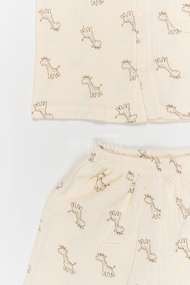 The Nesavu Night Dress Kids Cotton Night Suit with Giraffe Print for Comfortable Sleep Nesavu Nesavu Kids Muslin Cotton Giraffe Print Night Suit For Breathable Sleepwear