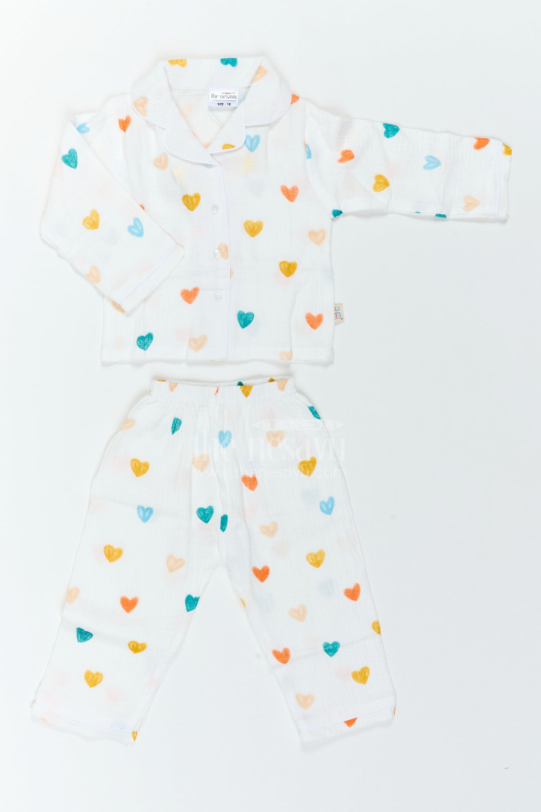 The Nesavu Night Dress Kids Muslin Night Suit for Bedtime Comfort and Relaxed Sleep Nesavu 18 (2Y) / off white / Muslin NS082A-18 Nesavu Kids Muslin Night Suit For Bedtime Sleepovers With Heart Print Shirt And Full Length Pajama