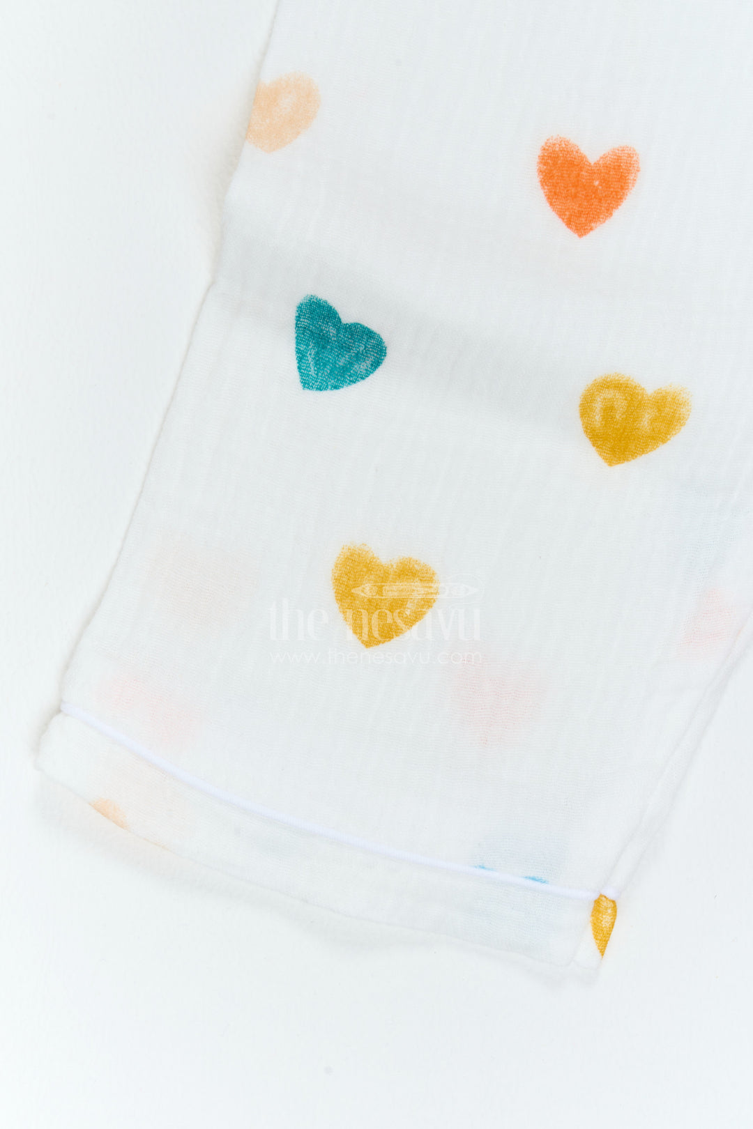 The Nesavu Night Dress Kids Muslin Night Suit for Bedtime Comfort and Relaxed Sleep Nesavu Nesavu Kids Muslin Night Suit For Bedtime Sleepovers With Heart Print Shirt And Full Length Pajama