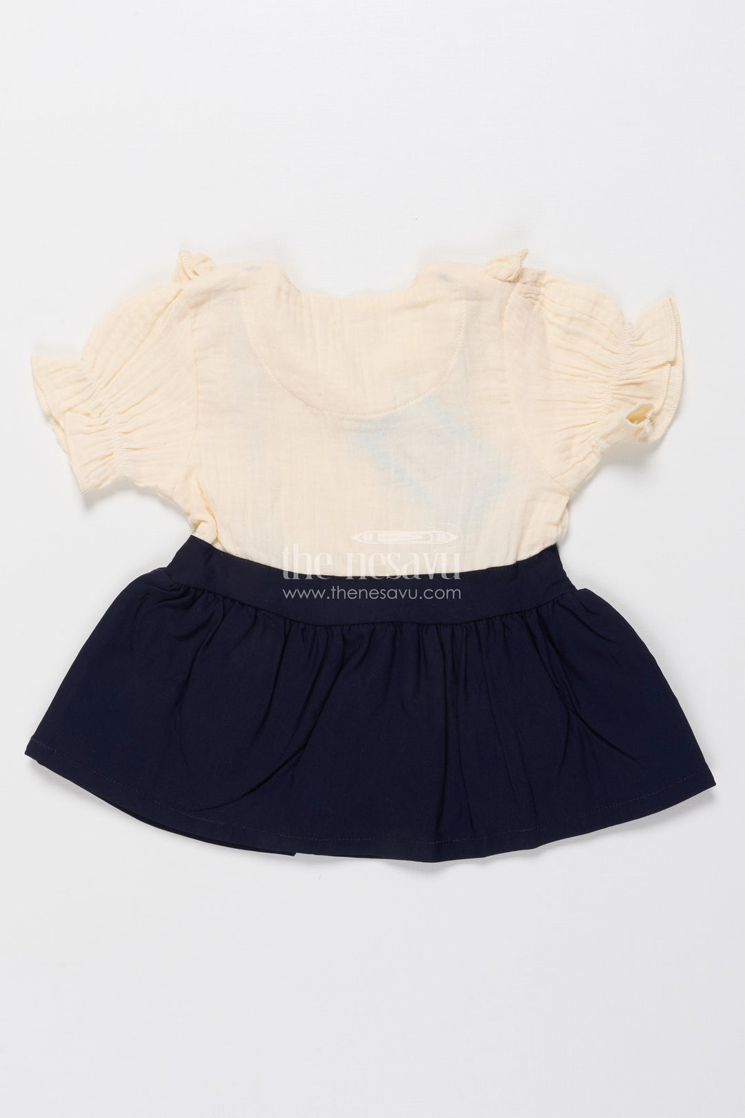 The Nesavu Baby Cotton Frocks Muslin Cotton Frock for Baby Girls with Bow Detail and Button Front Nesavu Nesavu baby girl muslin cotton frock red bow  perfect birthdays casual celebrations