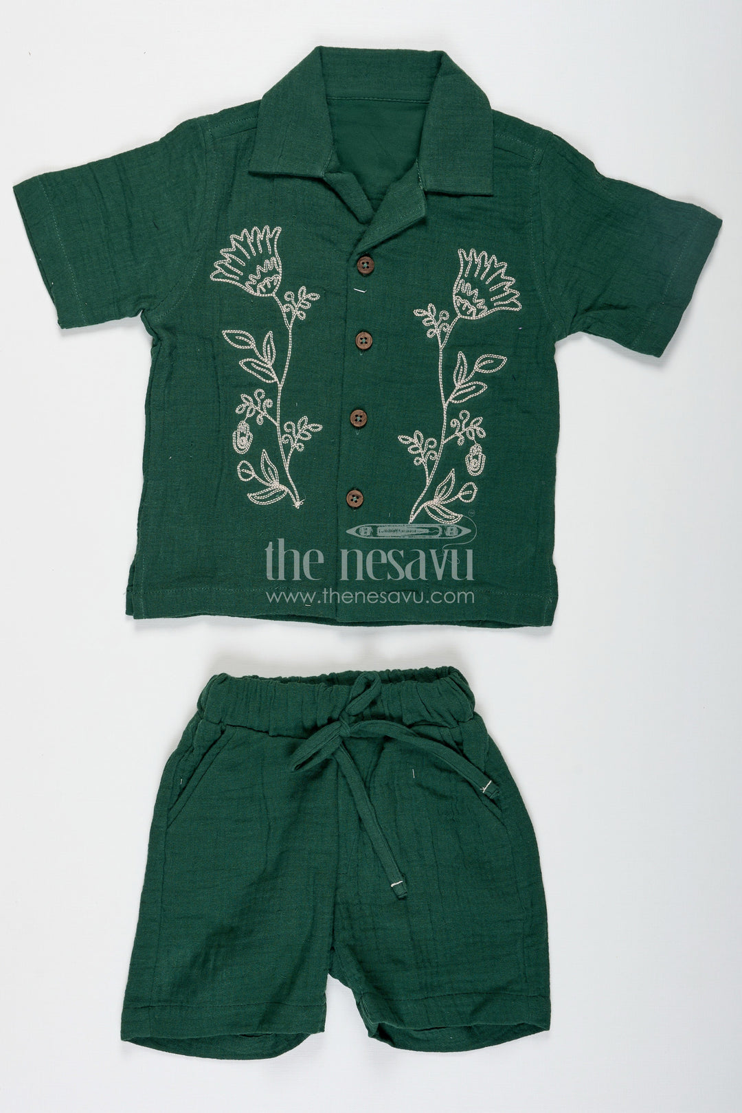 The Nesavu Boys Casual Set Muslin Set for Boys in Forest Green with Thread Embroidered Floral Shirt and Matching Shorts Nesavu 16 (1Y) / Green BCS226A-16 Muslin Set for Boys with Forest Green Embroidered Shirt and Shorts in Soft Cotton | The Nesavu