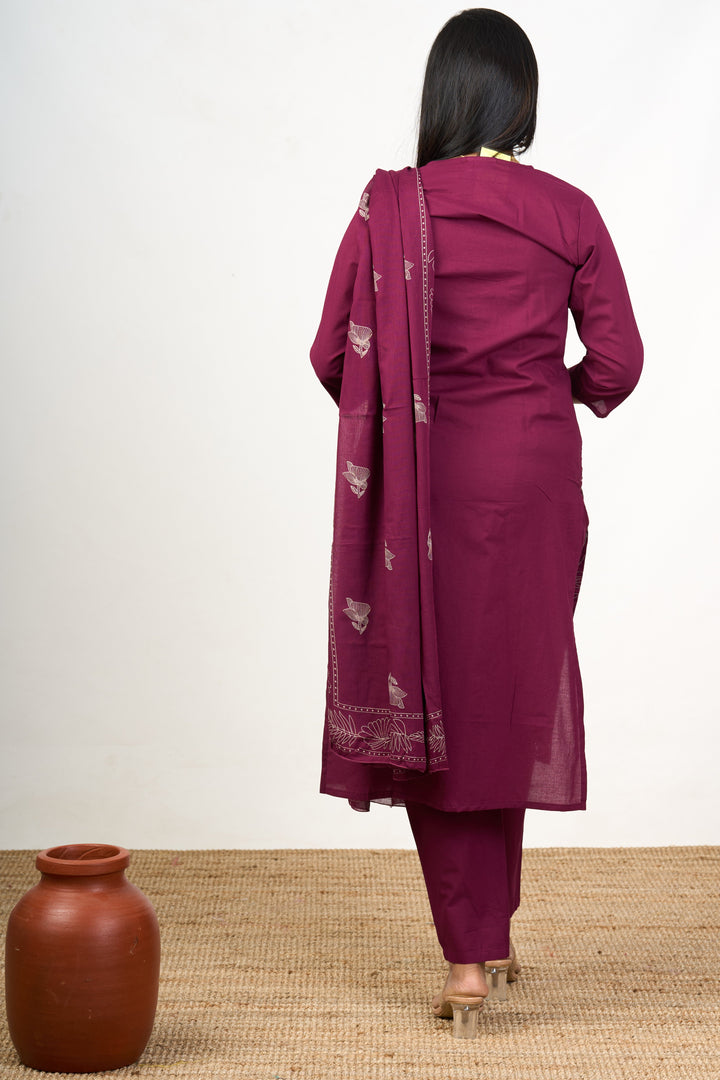 The Nesavu Womens Flared Suit Sets Nesavu Women'S Georgette Flared Suit Set in Purple Elegant Wedding Wear Dresses Nesavu Women'S Georgette Flared Suit Set Purple Elegant Wedding Wear Dresses | The Nesavu