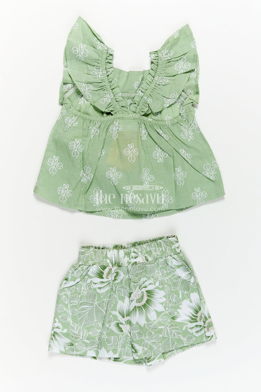 The Nesavu Baby Casual Sets New Born Outfit in Soft Cotton with Green Leaf Digital Print and Matching Ruffle-Sleeve Top and Shorts Nesavu 12 (3M) / Green BFJ797B-12 New Born Outfit Cotton Green Floral Printed Sleeveless Top Matching Shorts Set | The Nesavu