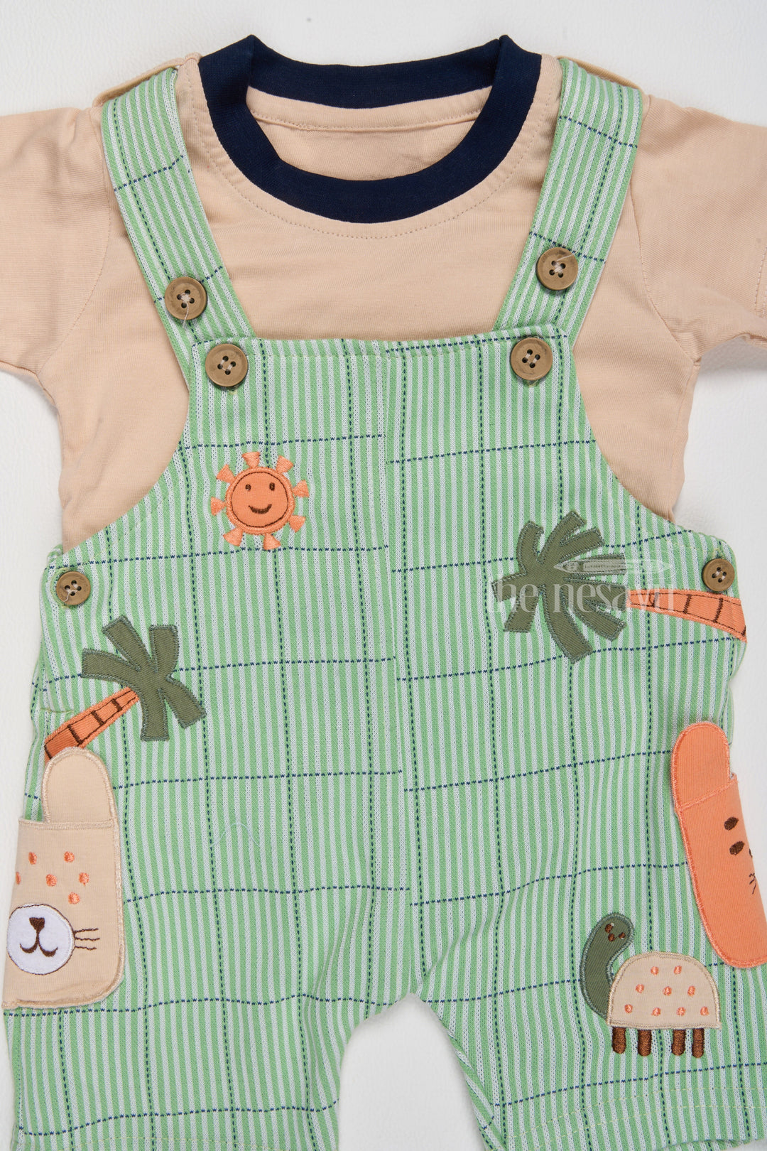 The Nesavu Baby Casual Sets Newborn Warm Outfits Green Jungle Theme Dungaree with Beige T-Shirt Nesavu Newborn Warm Outfits Green Jungle Theme Dungaree Beige T-Shirt | The Nesavu