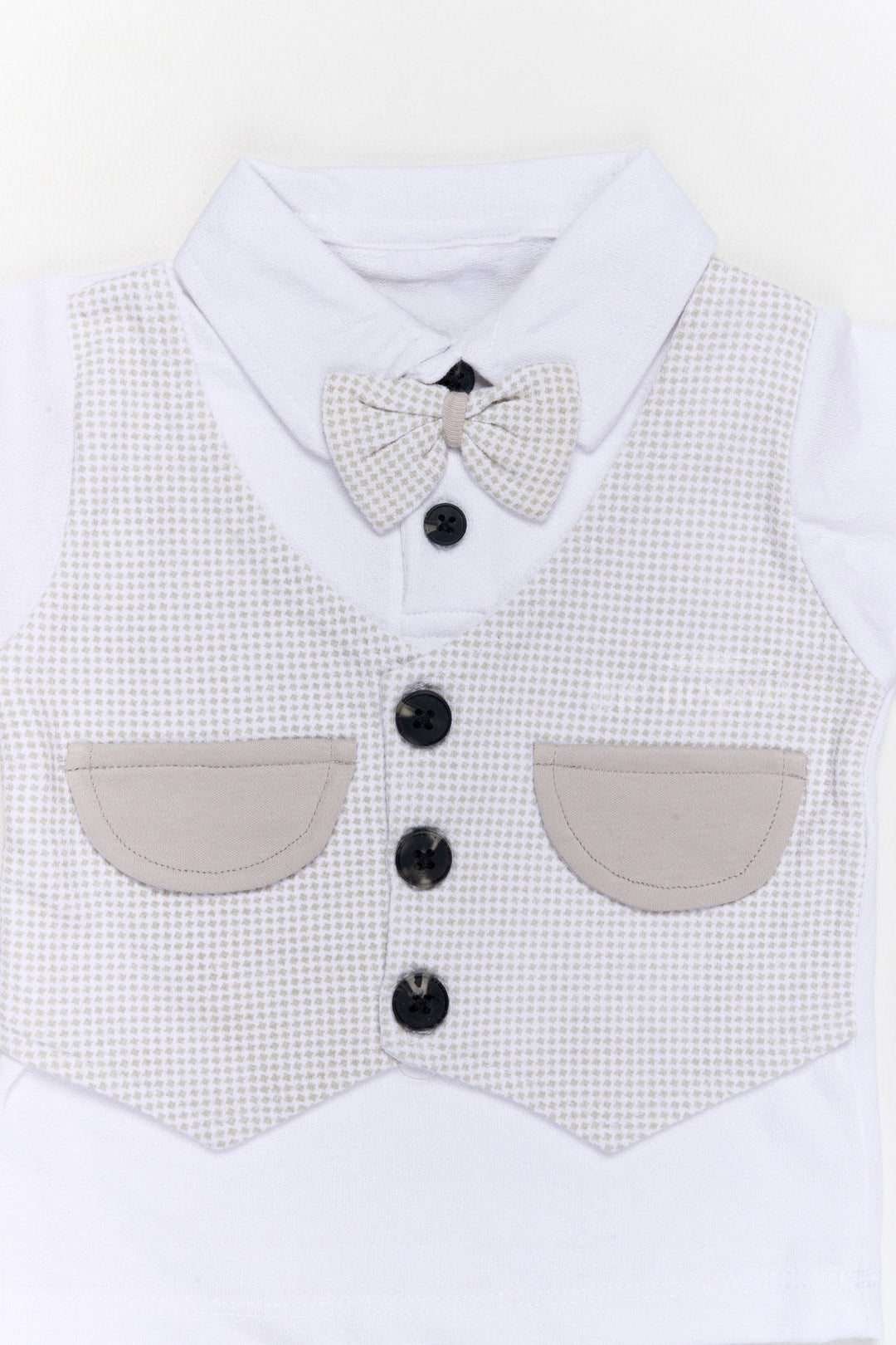 The Nesavu Baby Casual Sets Newborn Winter Wear Cotton Two-Piece Grey Outfit with Bowtie and Shorts Nesavu Newborn Winter Wear Cotton Two-Piece Outfit Grey Vest Bowtie | The Nesavu