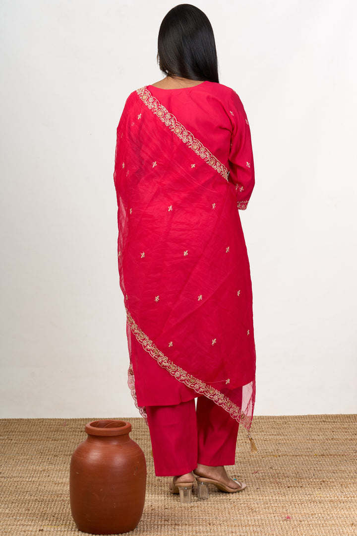 The Nesavu Womens Straight Suit Sets Outfits for Lohri Function with Elegant Embroidery Womens Straight Suit Set in Blend Silk Nesavu Outfits Lohri Function Blend Silk Womens Straight Suit Set Golden Embroidery | The Nesavu