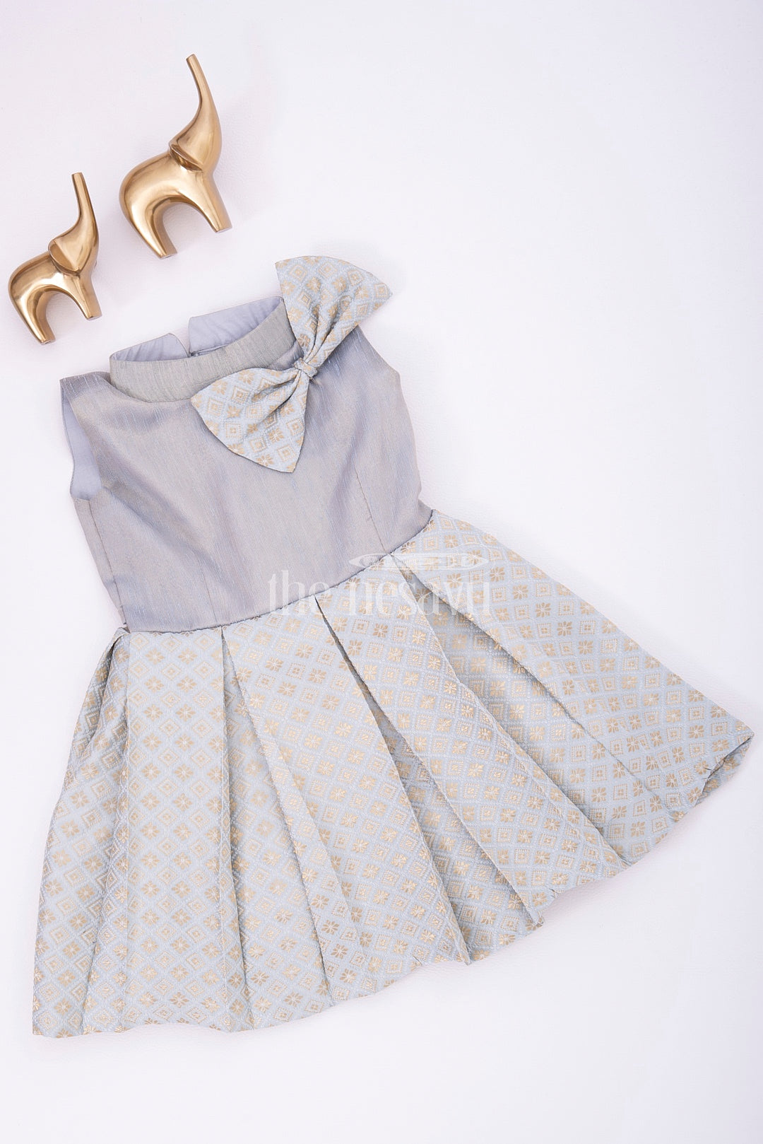 The Nesavu Silk Frock Party Wear Short Dress for Girls with Chinese Collar and Bow Nesavu Nesavu Party Wear Short Dress for Girls - Chinese Collar & Bow Design