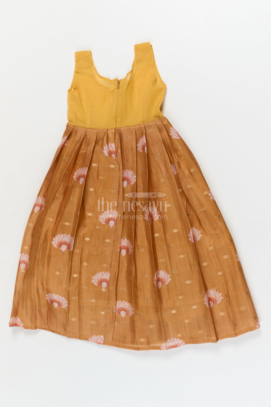 The Nesavu Pattu Pavadai Pattu Pavadai Set for Baby Girls’ Temple Visits and Festive Wear Nesavu 18 (2Y) / Turquoise / Banarasi GPP362B-18 Nesavu pattu pavadai set for baby girls with lotus skirt and scallop peplum blouse