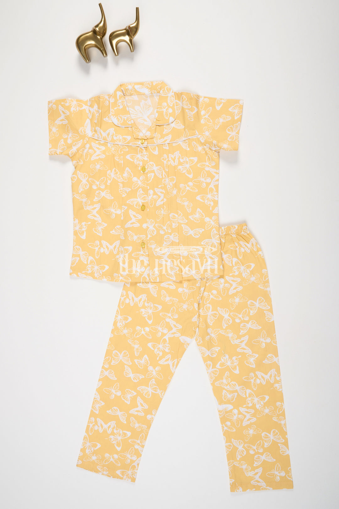 The Nesavu Night Dress Pure Cotton Unisex Nightsuit with Butterfly Print in Yellow for Toddlers Nesavu 16 (1Y) / Yellow NS042A-16 Pure Cotton Unisex Nightsuit with Butterfly Print in Yellow for Toddlers Nesavu