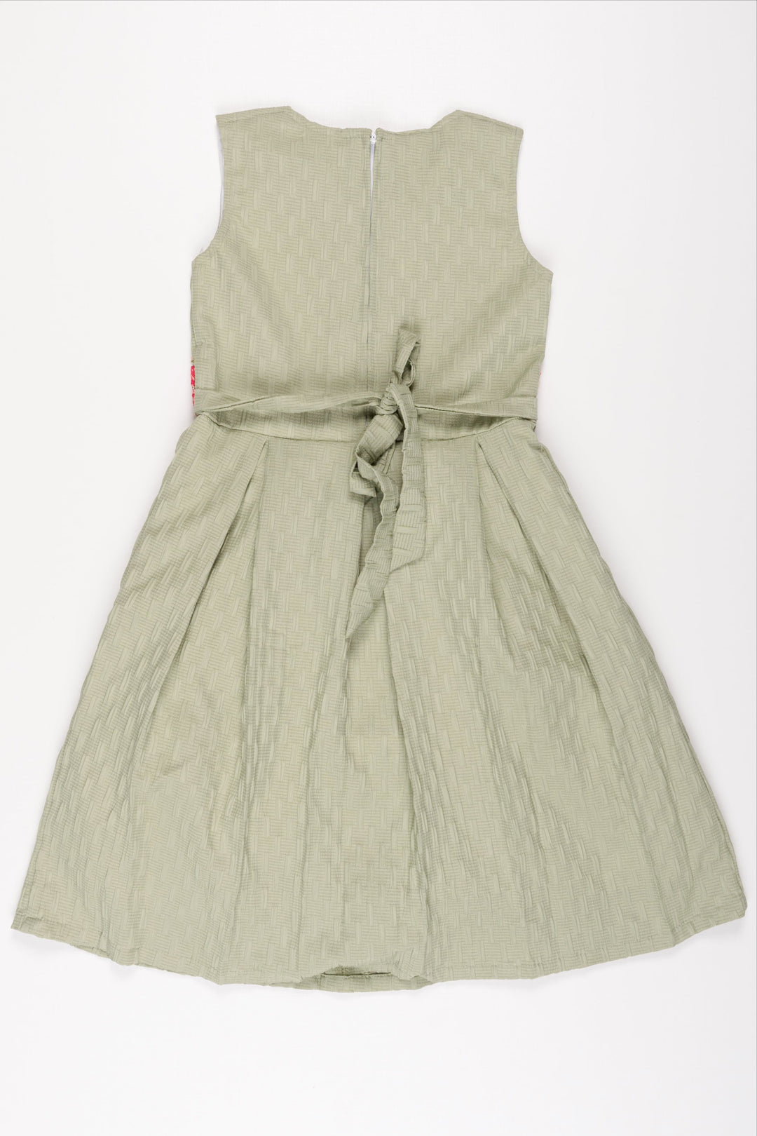 The Nesavu Girls Fancy Frock Sage Elegance Pleated Cotton Dress: Serene Green with Delicate Collar for Girls Nesavu Girls' Sage Green Pleated Dress | Cotton Collar Frock for Kids | The Nesavu