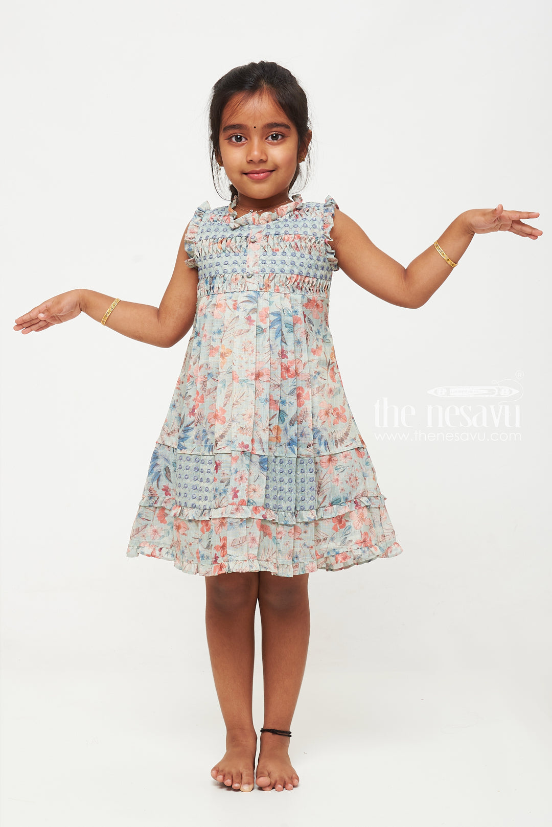 The Nesavu Girls Cotton Frock Soft Cotton Floral Frock for Girls - Comfortable Playtime & Fancy Outfit Nesavu Soft Cotton Frocks for Girls | Fancy Floral Playtime Dresses | The Nesavu