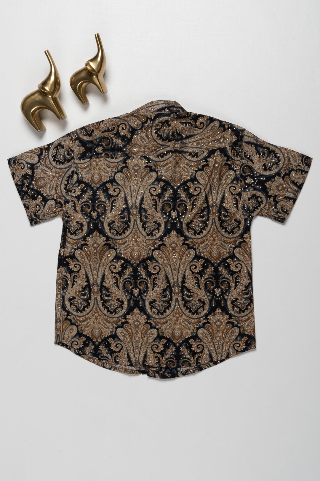 The Nesavu Boys Cotton Shirt Stylish Boys Chanderi Shirt with Gold and Black Paisley Design - Ideal for Festive Occasions Nesavu Boys Chanderi Shirt with Gold and Black Paisley Design | Ideal for Festive Occasions | The Nesavu