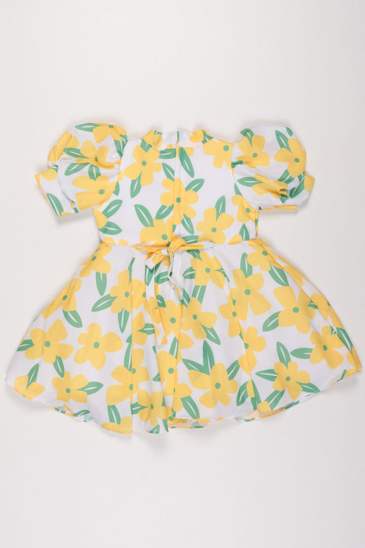 The Nesavu Girls Fancy Frock Sunny Daisy Print with Sparkling Accent Frock for Girls Nesavu Girls Daisy Floral Print Dress | Cheerful Summer Frock for Girls | The Nesavu