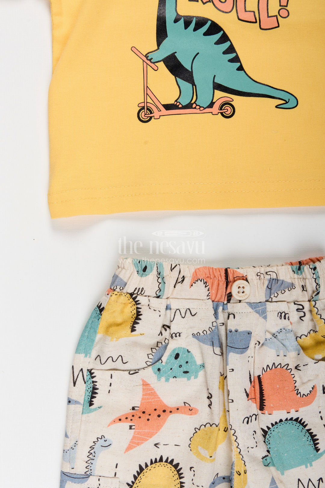 The Nesavu Boys Casual Set Toddler Boys Dinosaur Print Cotton Hoodie and T-Shirt Set Nesavu Nesavu toddler boys cotton hoodie set with dinosaur print and matching pants